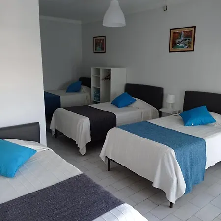 Konukevi Hospedaria D'ines De Castro Atouguia Da Baleia