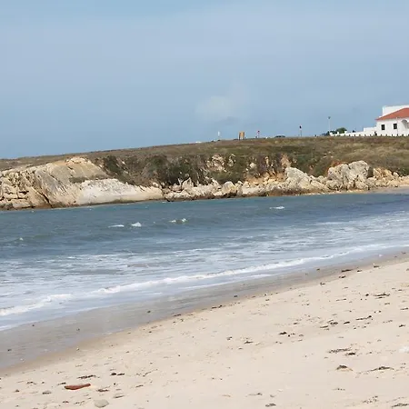 Konukevi Hospedaria D'ines De Castro Atouguia Da Baleia