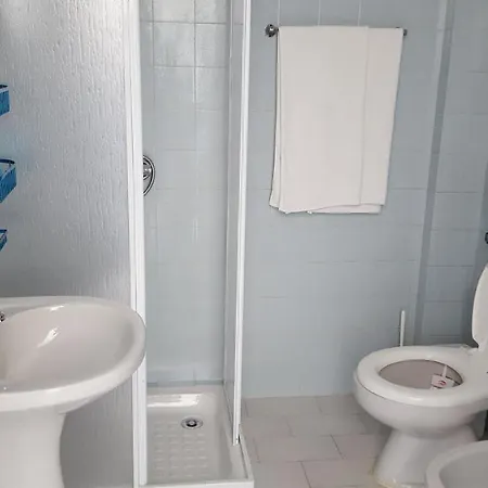 Hospedaria D'ines De Castro Konukevi Atouguia Da Baleia